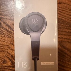 Bang & Olufsen BeoPlay H3 Black Earphones